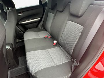 Fotografie 15 des Suzuki Vitara 1.4 Hybrid Comfort AT