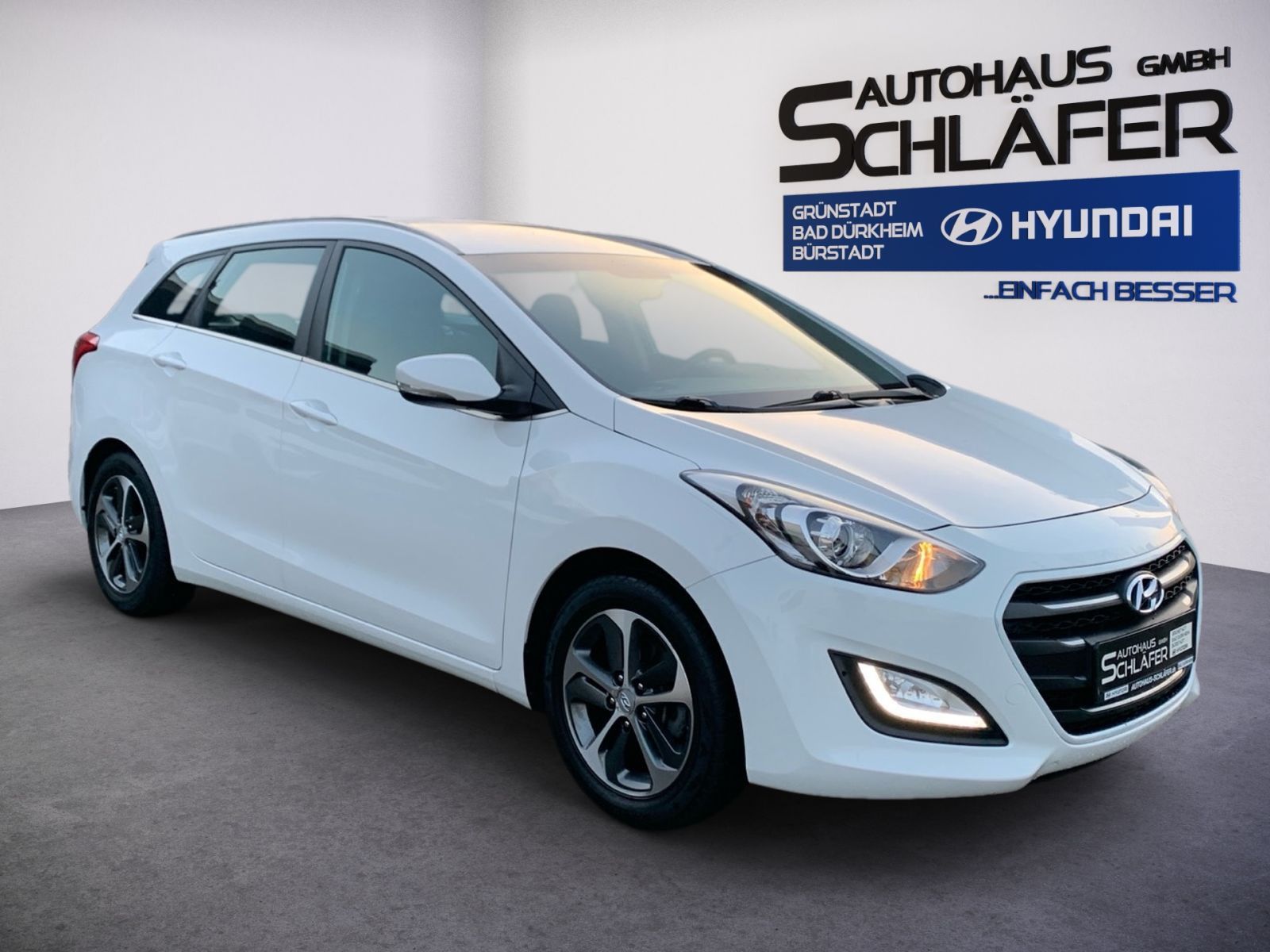 Fahrzeugabbildung Hyundai i30 cw Trend Sitzheizung Einparkhilfe