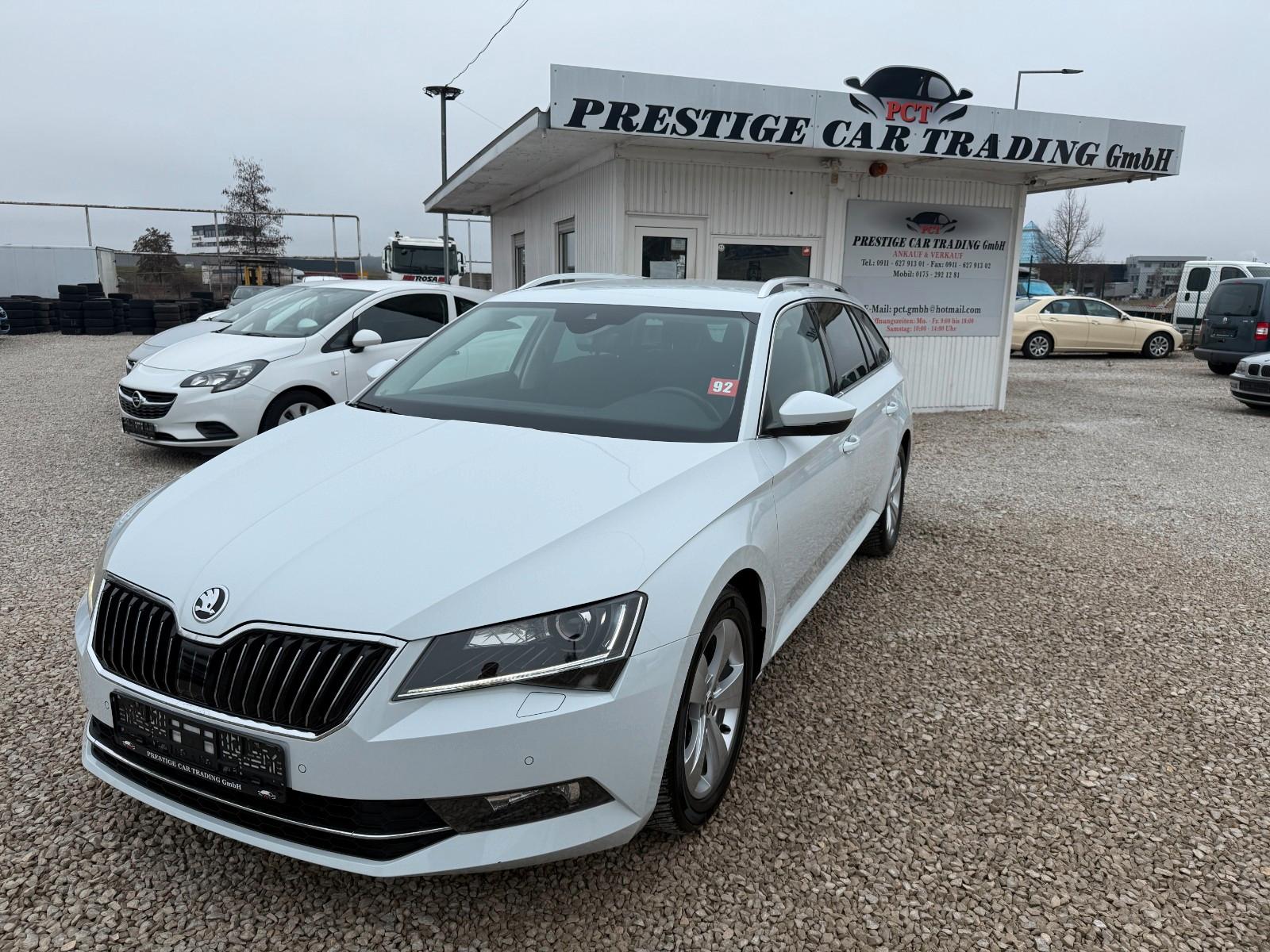 Skoda Superb 2.0 TDI Combi Style*ACC*XENON*AHK*