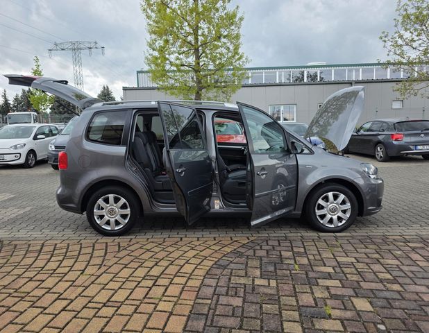 VW Touran — Foto 11