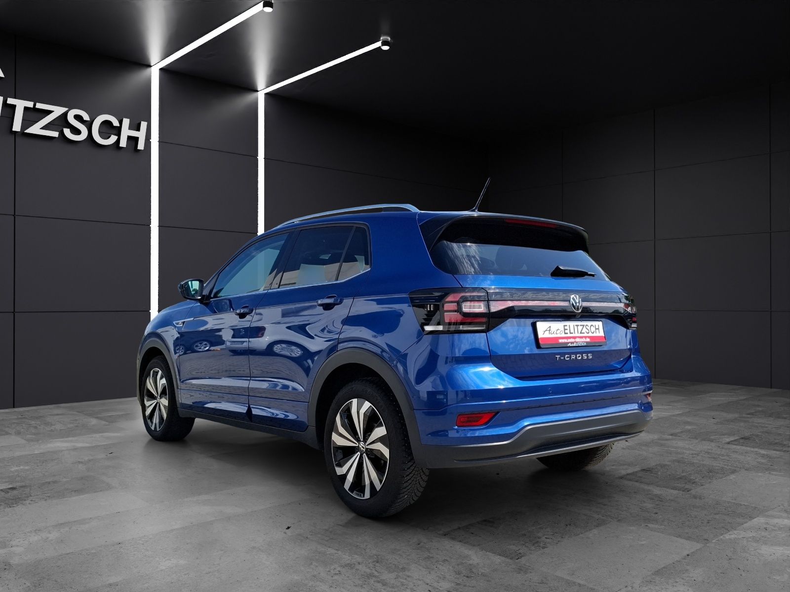 Fahrzeugabbildung Volkswagen T-Cross TSI Style DSG R-Line LED Navi AID ACC RF