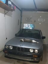 BMW 316 - gebrauchte BMW 316 aus dem Jahr 1989
