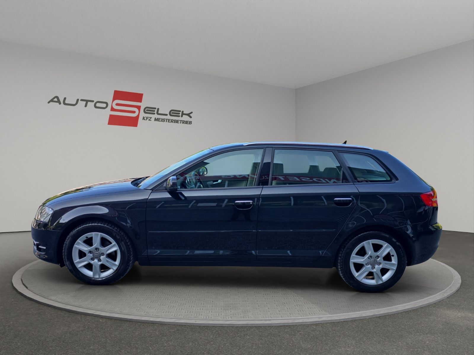 Fahrzeugabbildung Audi A3 Sportback 2.0 TDI AUS 1.HAND/AHK/KLIMA