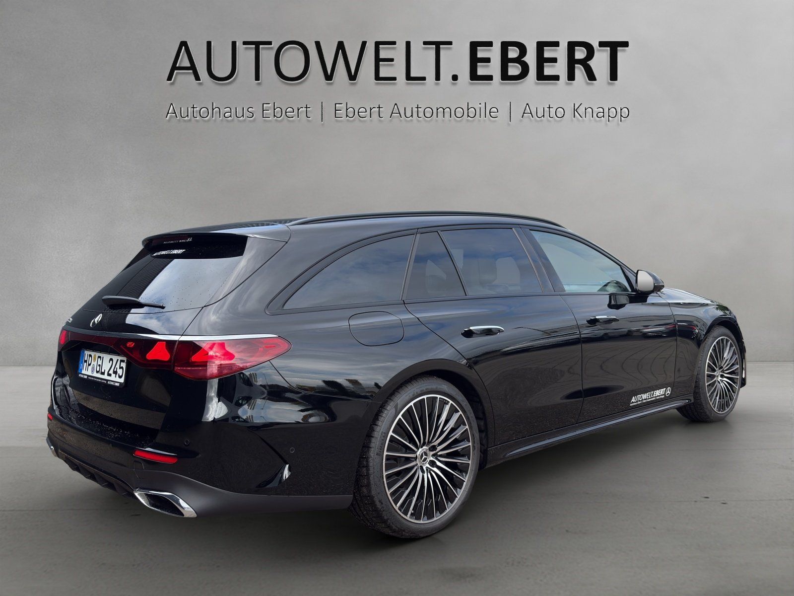 Fahrzeugabbildung Mercedes-Benz E 220 d T AMG Distro NIGHT SitzKli HUD KeyGo 360