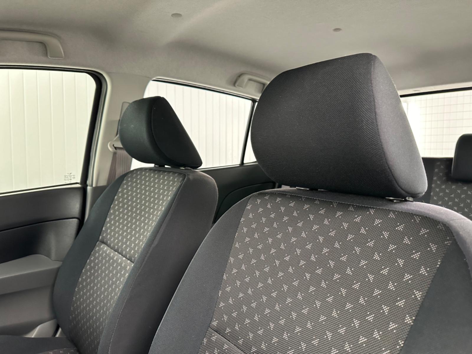 Car Image 21