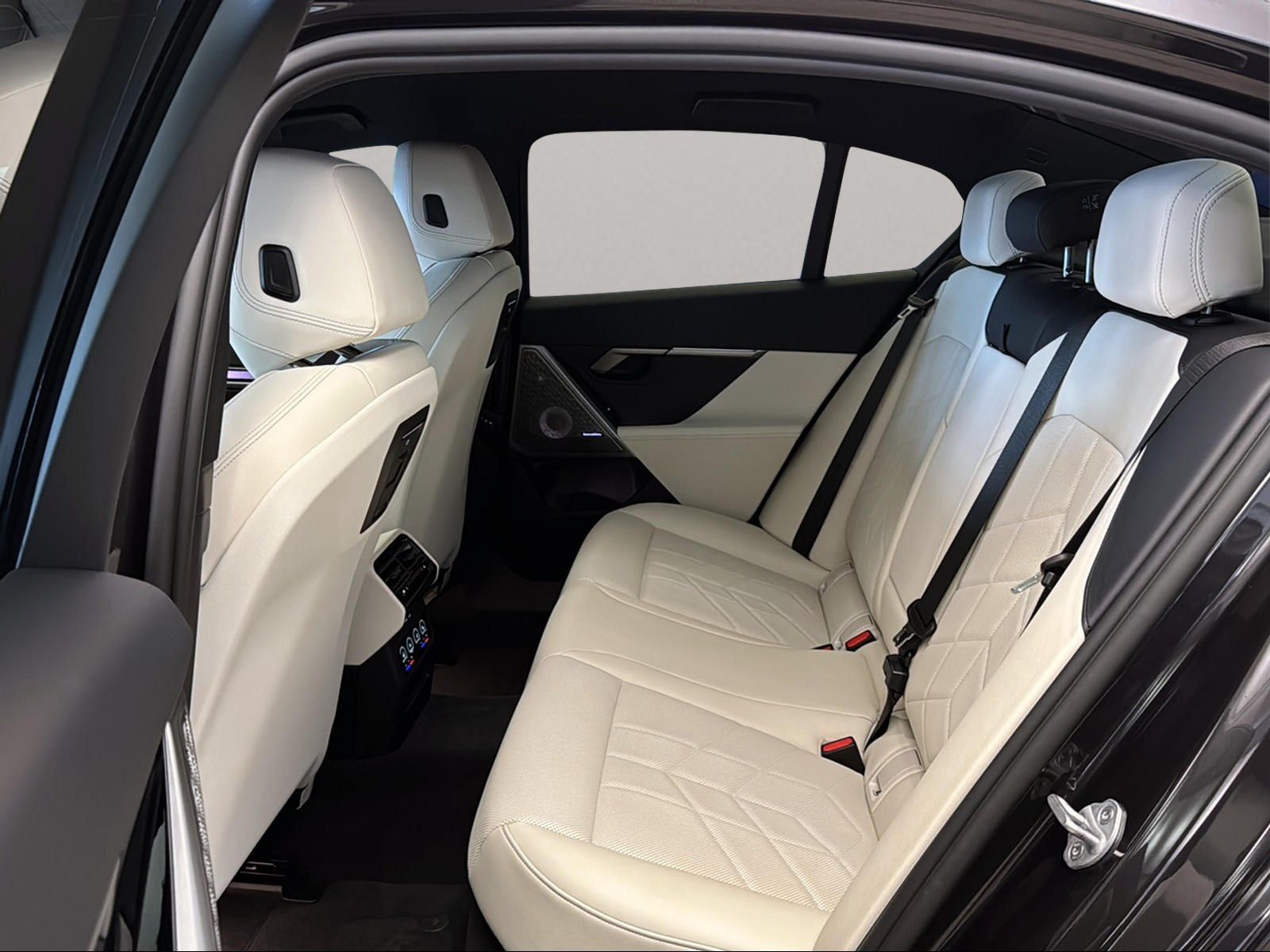 BMW i5 - Bild 9
