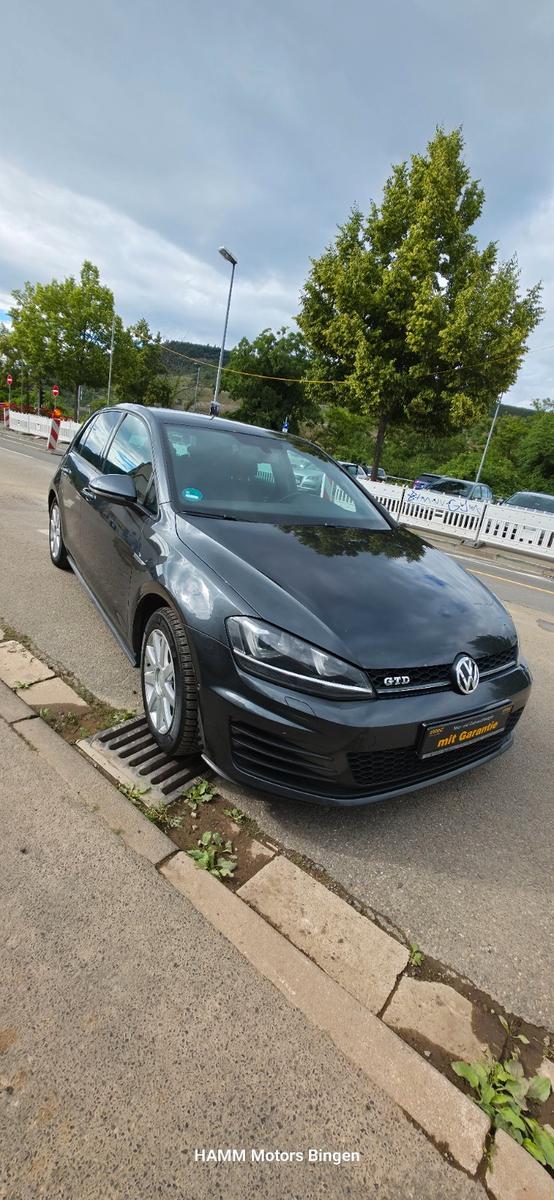 Volkswagen Golf VII 2.0 GTD