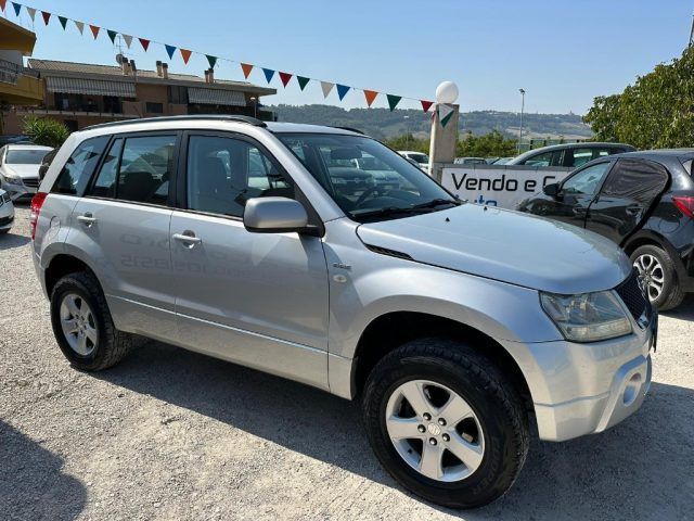 Suzuki SUZUKI Grand Vitara 1.9 DDiS 5 porte Executive