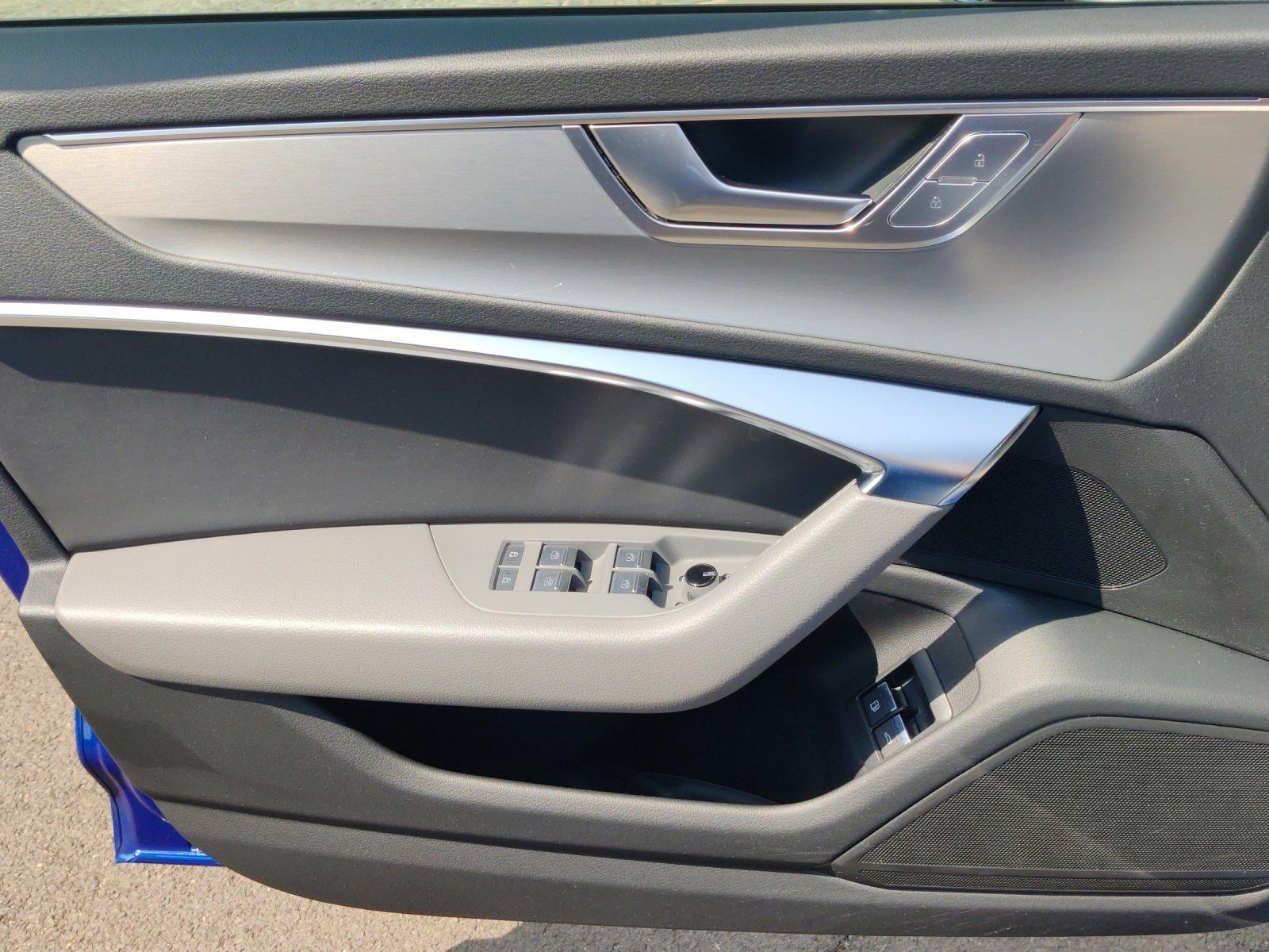 Audi A6 55 TFSI e quattro sport 360,AHK,Kamera,LED,LM