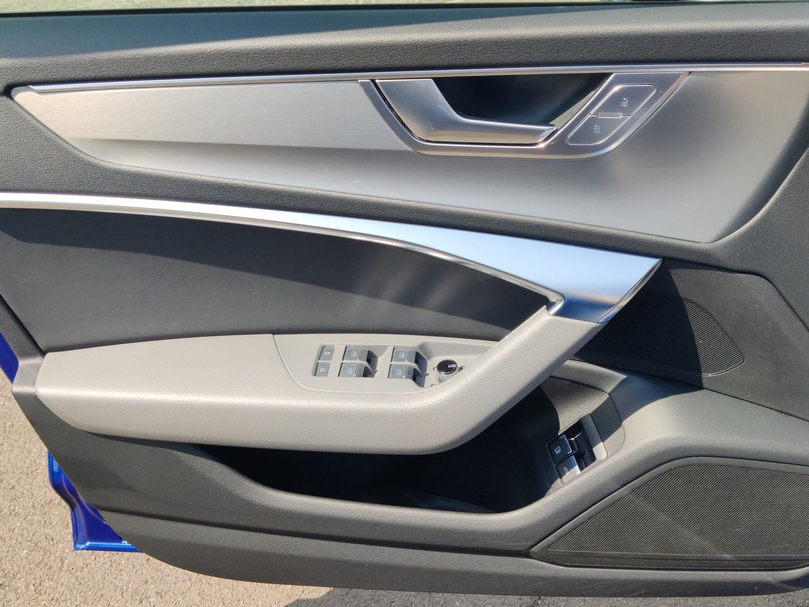 Fahrzeugabbildung Audi A6 55 TFSI e quattro sport 360,AHK,Kamera,MATRIX