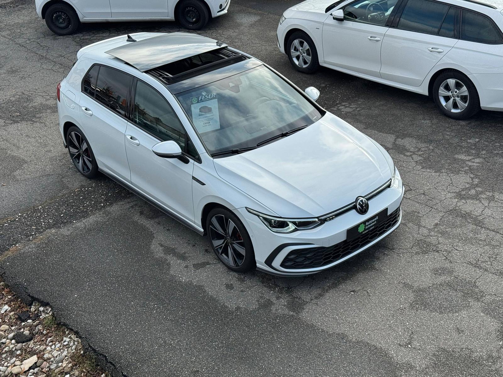 Volkswagen Golf GTD 2.0 TDI DSG AHK ACC PANO IQ KAM NAVI