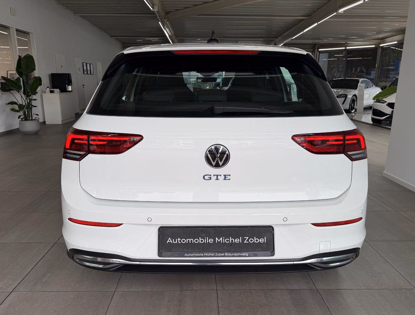 VOLKSWAGEN GOLF GTE 245CH
