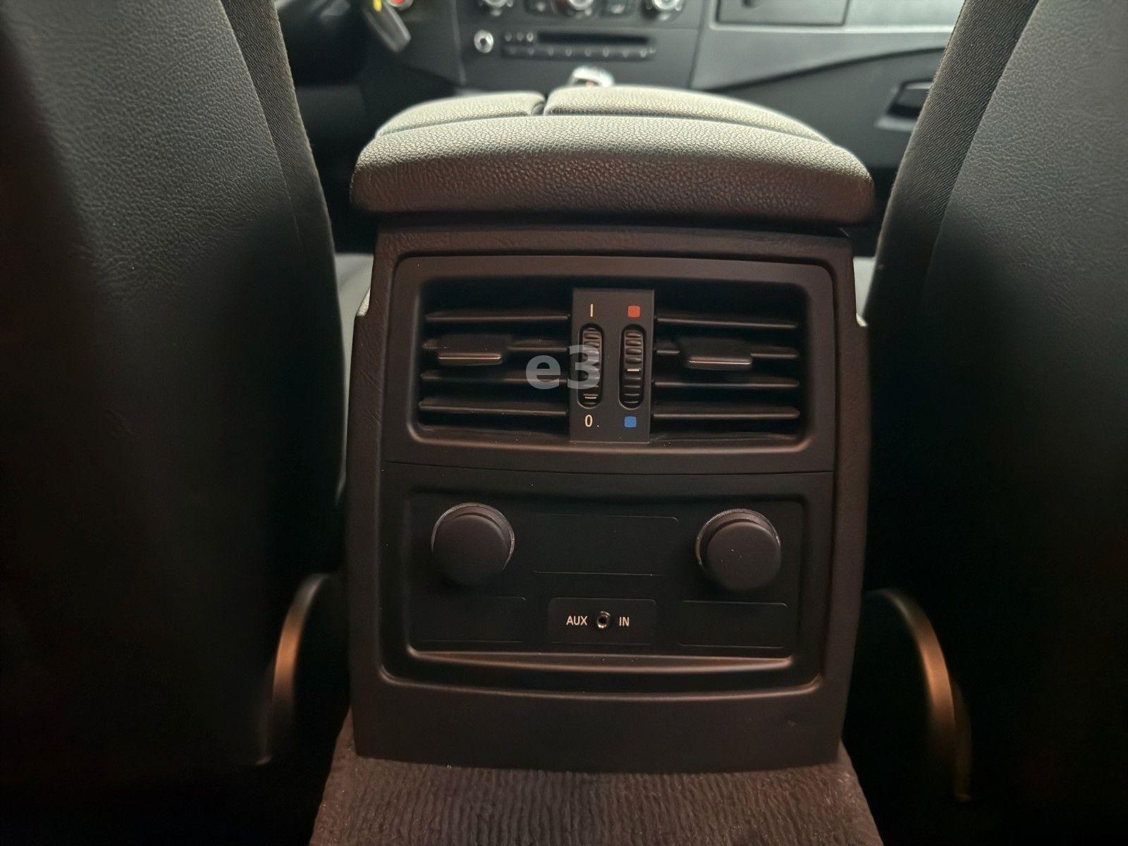 BMW 520 2009 — photo 24