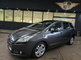 Peugeot 5008 2.0 HDI AUTOMATIK Business-Line PDC/AHK - Peugeot 5008 aus 2012