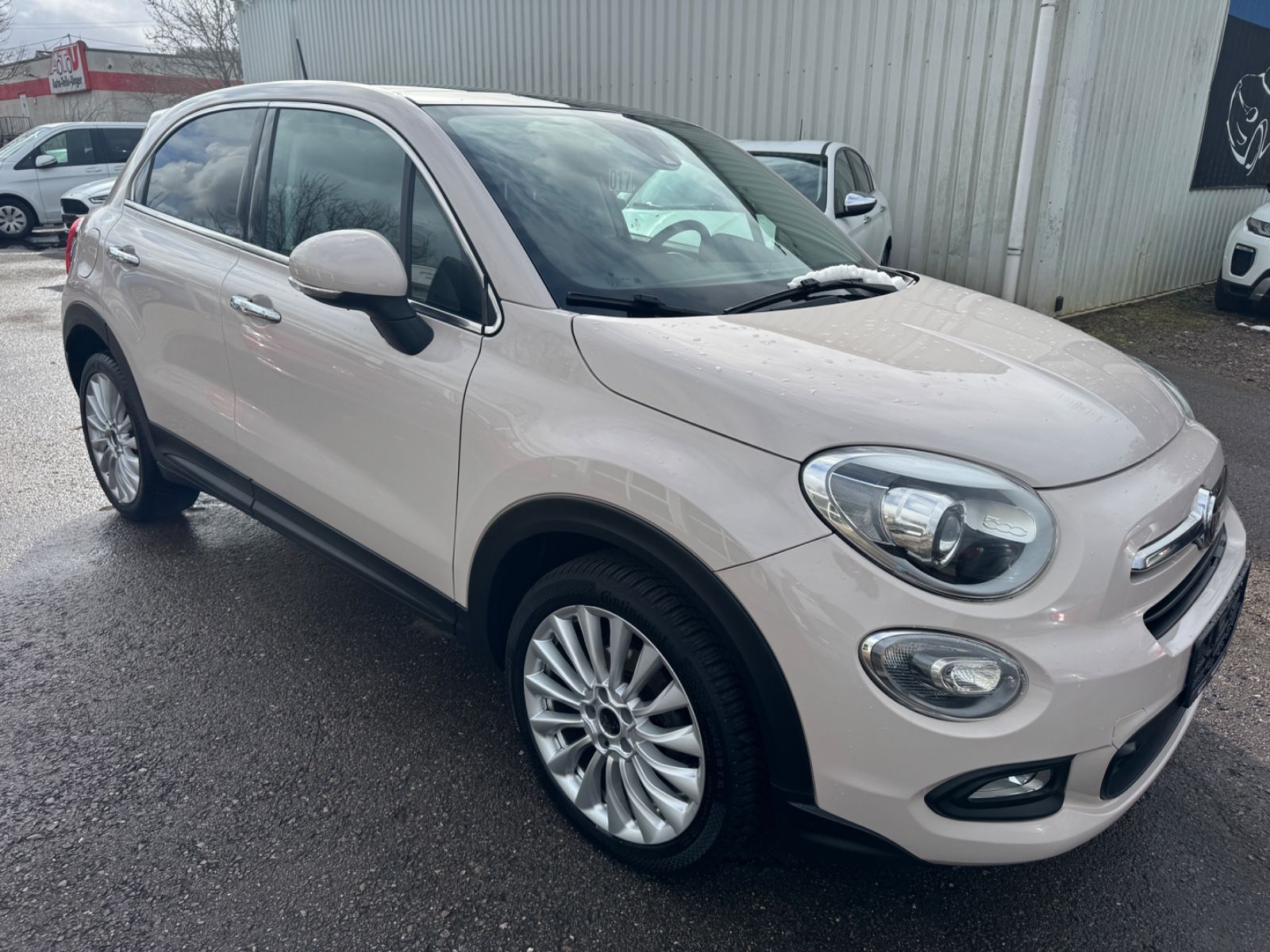 Fahrzeugabbildung Fiat 500X Lounge Leder+Panorama+Navi+Kamera
