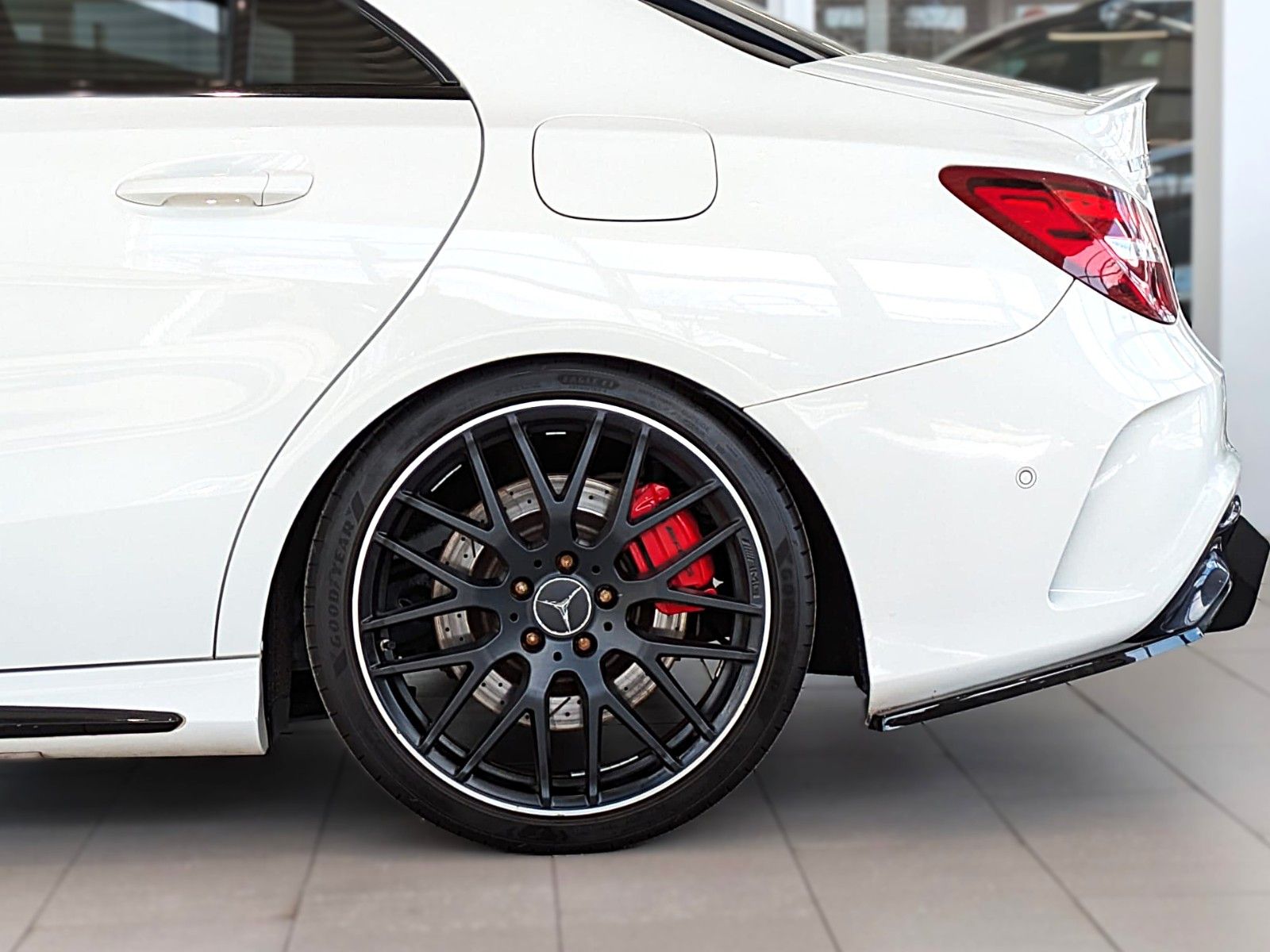 Fahrzeugabbildung Mercedes-Benz CLA 45 AMG PERFORMANCE | PANO| NIGHT| AERO I LED