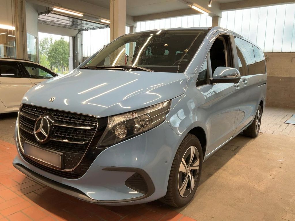 Image of Mercedes-Benz 220