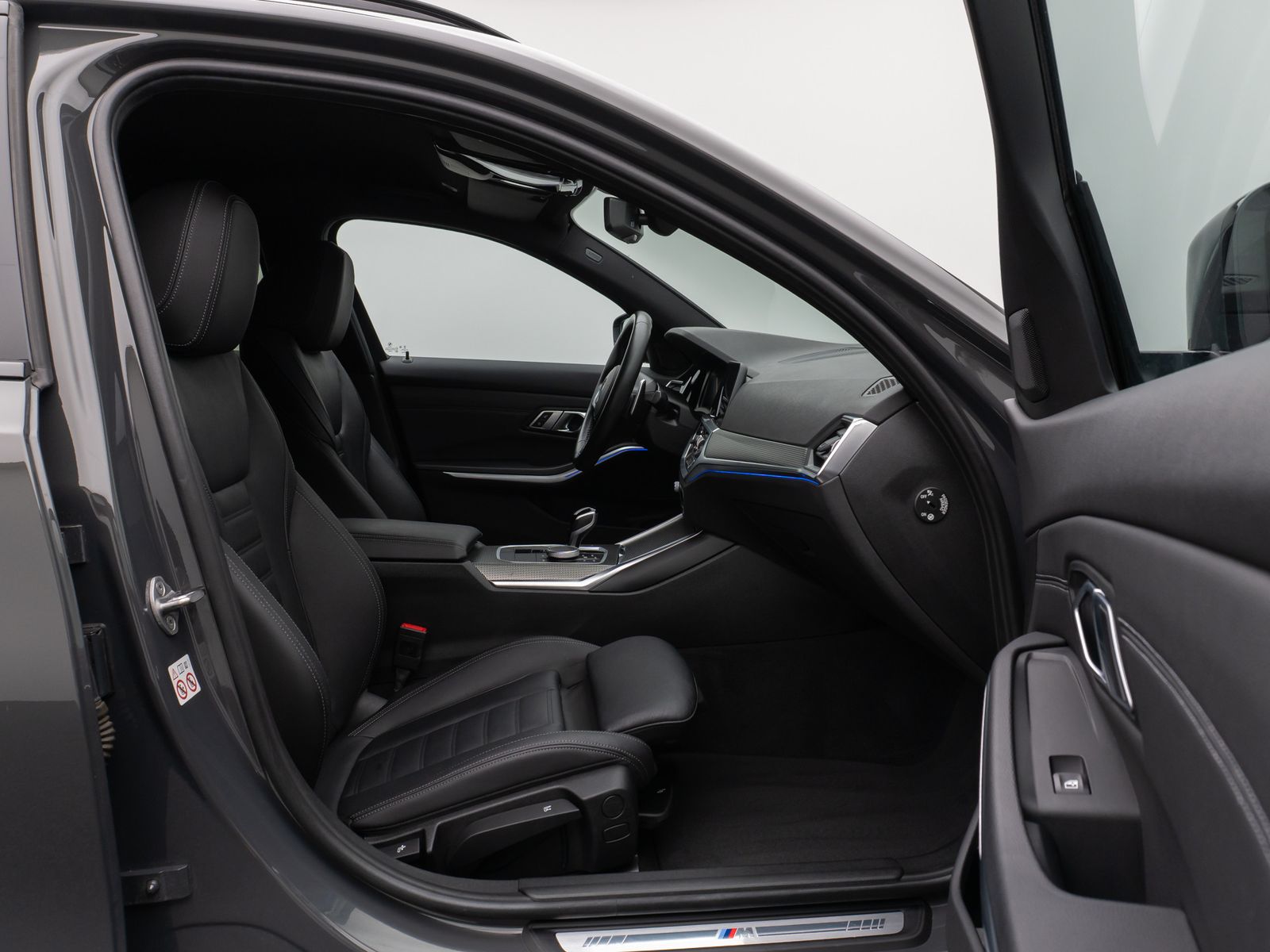 Fahrzeugabbildung BMW 320d M Sport Kamera Laser DAB HiFi Komfort Alarm