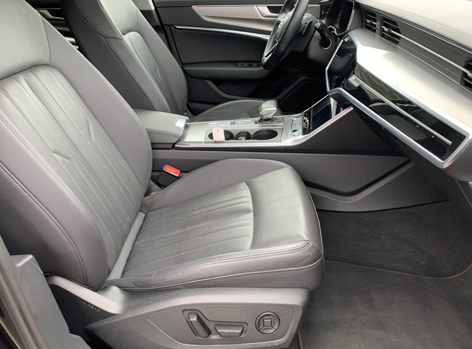 Fahrzeugabbildung Audi A6 40 TDI*Design*Leder*LED-Matrix*Cam*Pano*