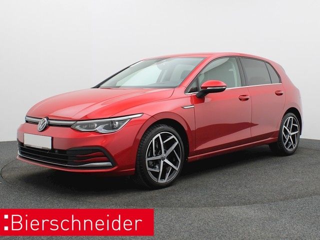 Volkswagen Golf 8 1.5 eTSI DSG Style IQ.LIGHT NAVI HUD 18 A