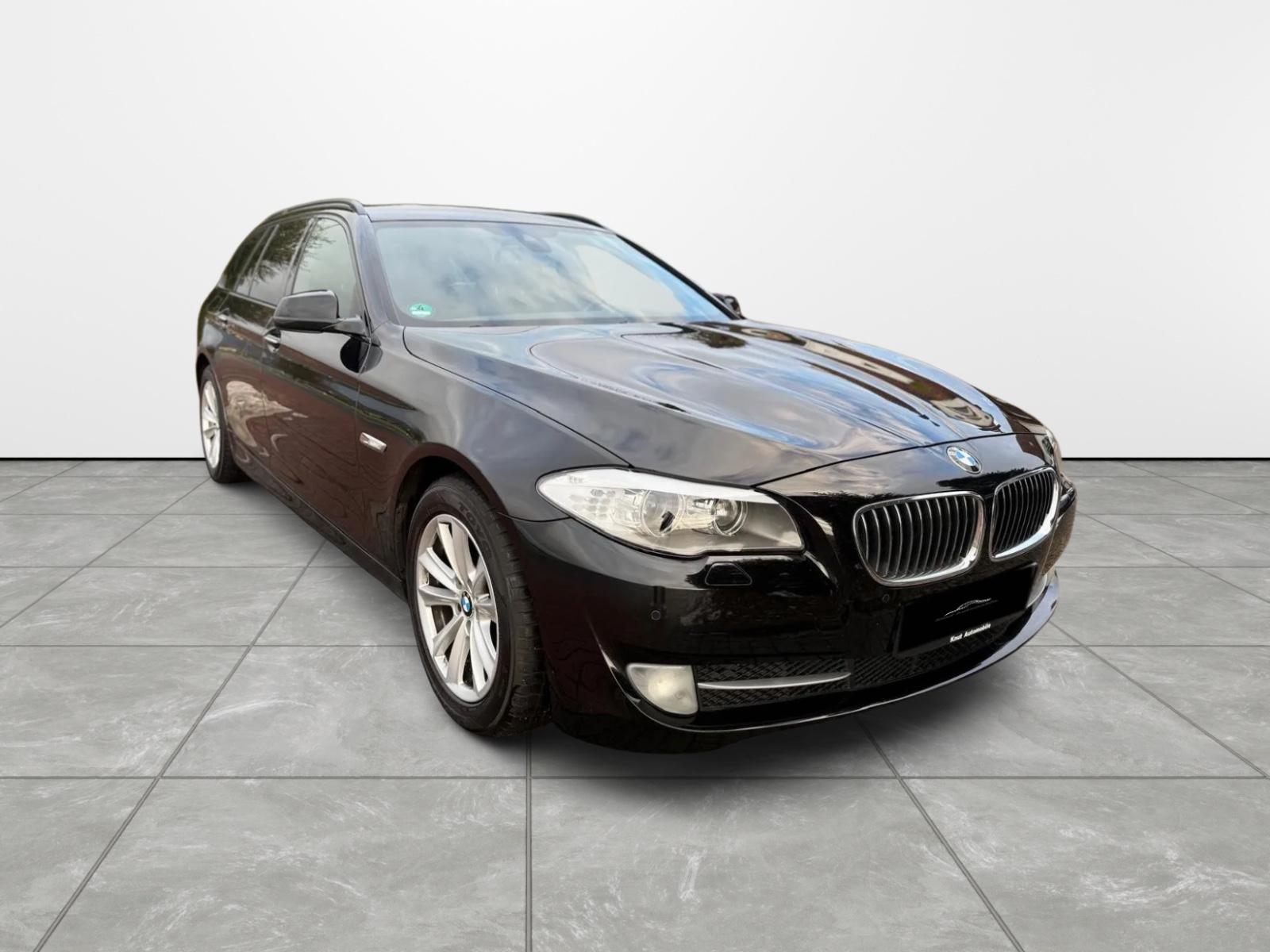 BMW 520d Touring*Navi*HeadUp*Leder*Scheckheft*
