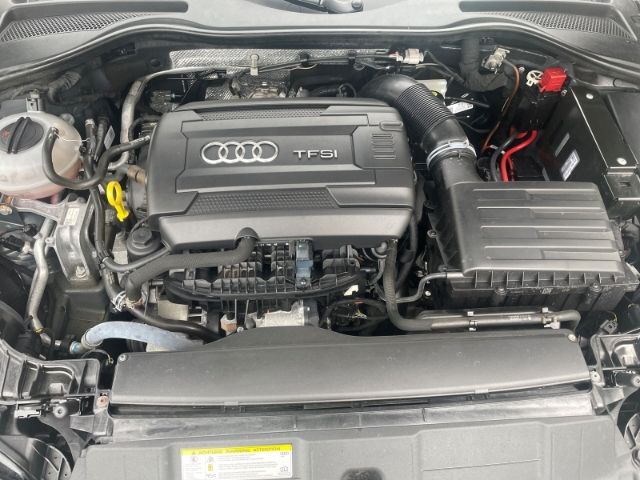 Fahrzeugabbildung Audi TT 2.0 TFSI Roadster Navi, Alcantara, Sitzheizun