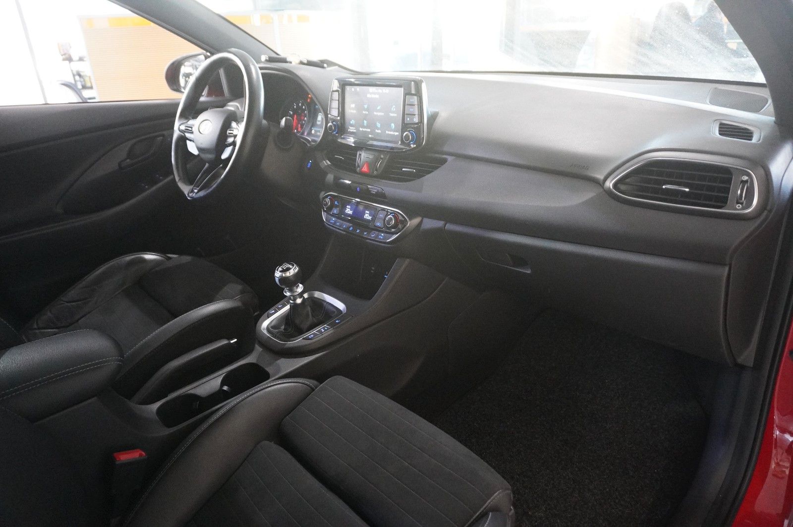 Fahrzeugabbildung Hyundai i30 N PERFORM. 2.0 T-GDI NAVI/LED/KAMERA/SPORT