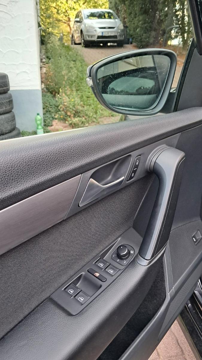 Volkswagen Passat 2012 — photo 7