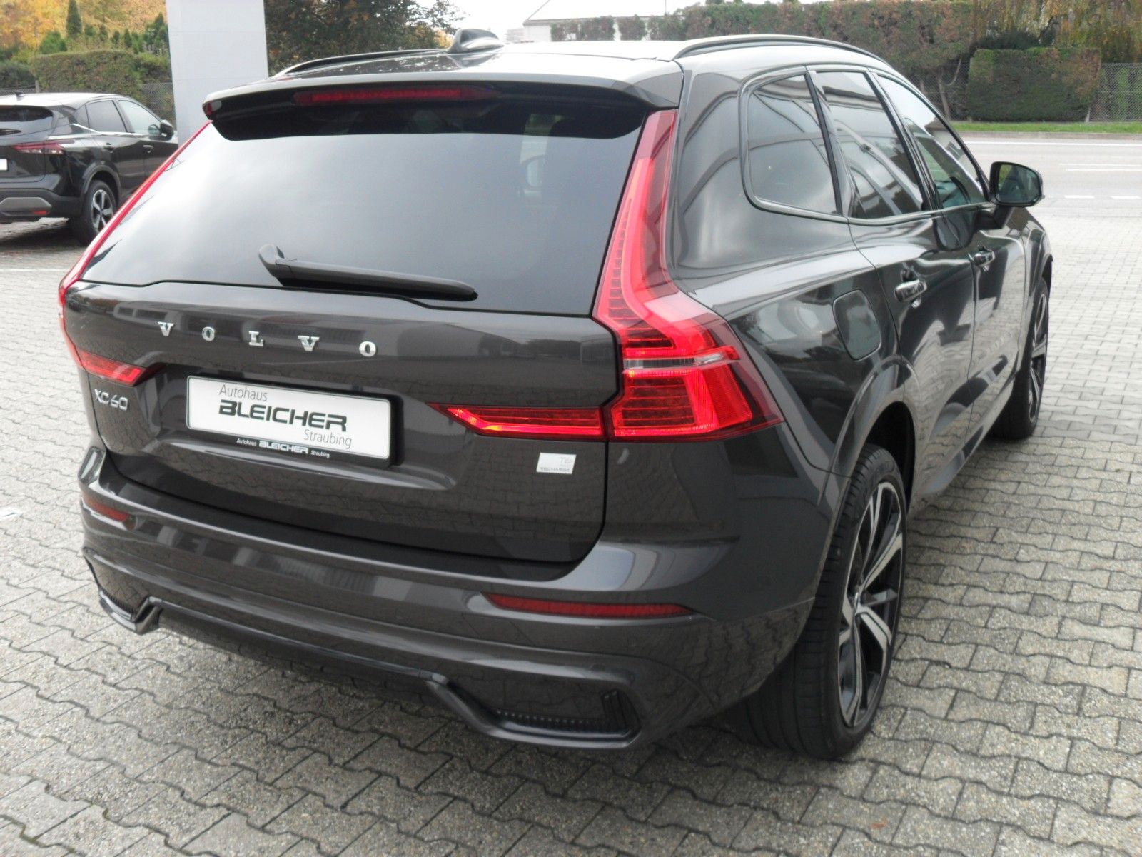 Fahrzeugabbildung Volvo XC60 T6 Plus Dark | AWD | 21er | Licht