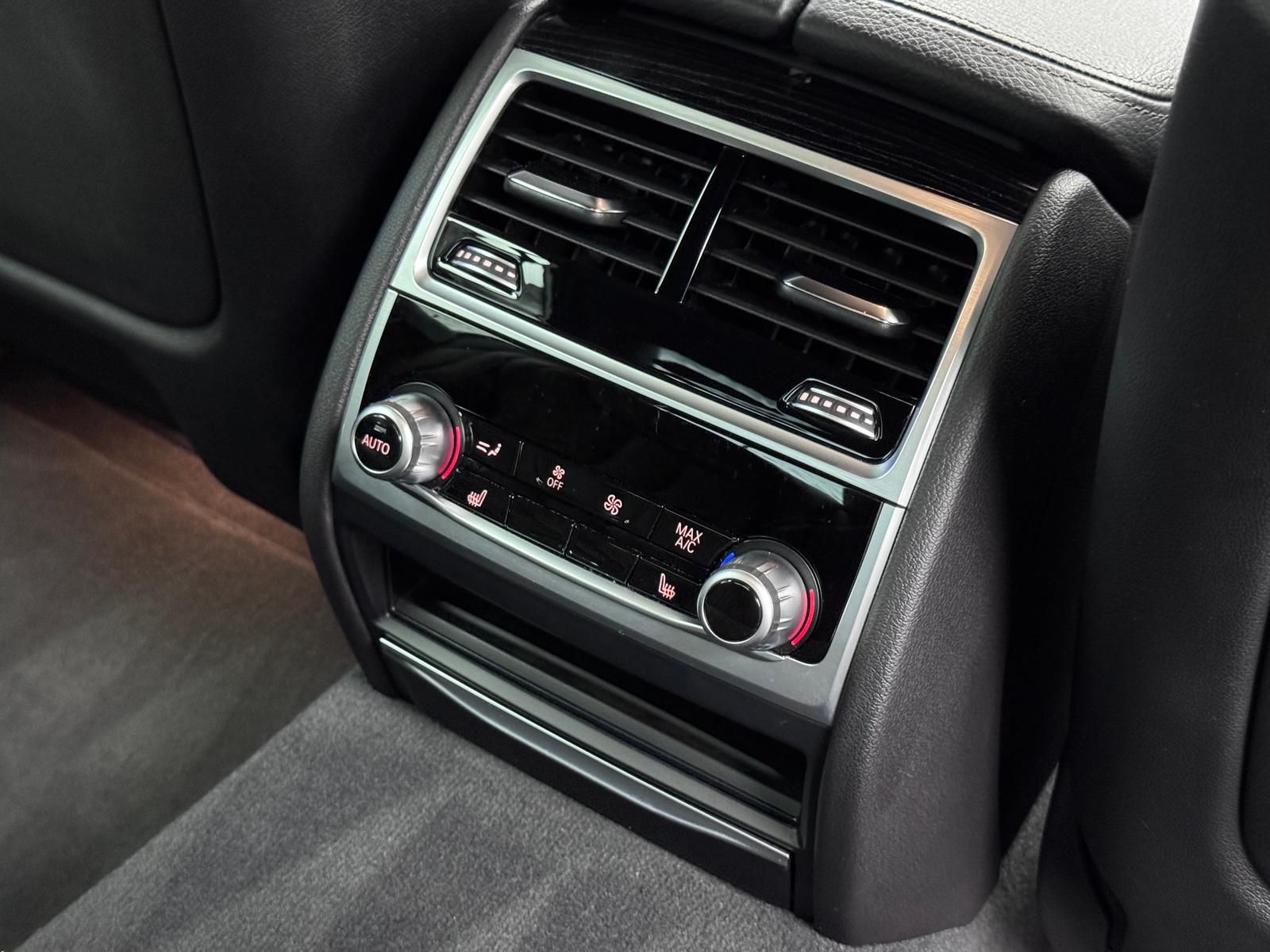 Fahrzeugabbildung BMW d XDRIVE/M-PAKET/H&K/STHZG/AHK/MASSAGE/KEY/360°