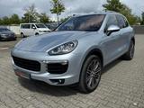 Porsche Cayenne Diesel Pano|Luftfederung|PDLS - silberne Porsche Cayenne