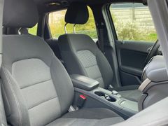 Fahrzeugabbildung Mercedes-Benz B180 Style *Navi*Sitzhzg*Allwetter*Totwinkl*LED*