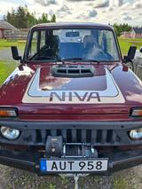 Lada Niva Oldtimer - gebrauchte Lada Kleinwagen