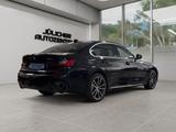 BMW 330i xDrive M-Paket Aut., Kein Wartungsstau - schwarze BMW 330