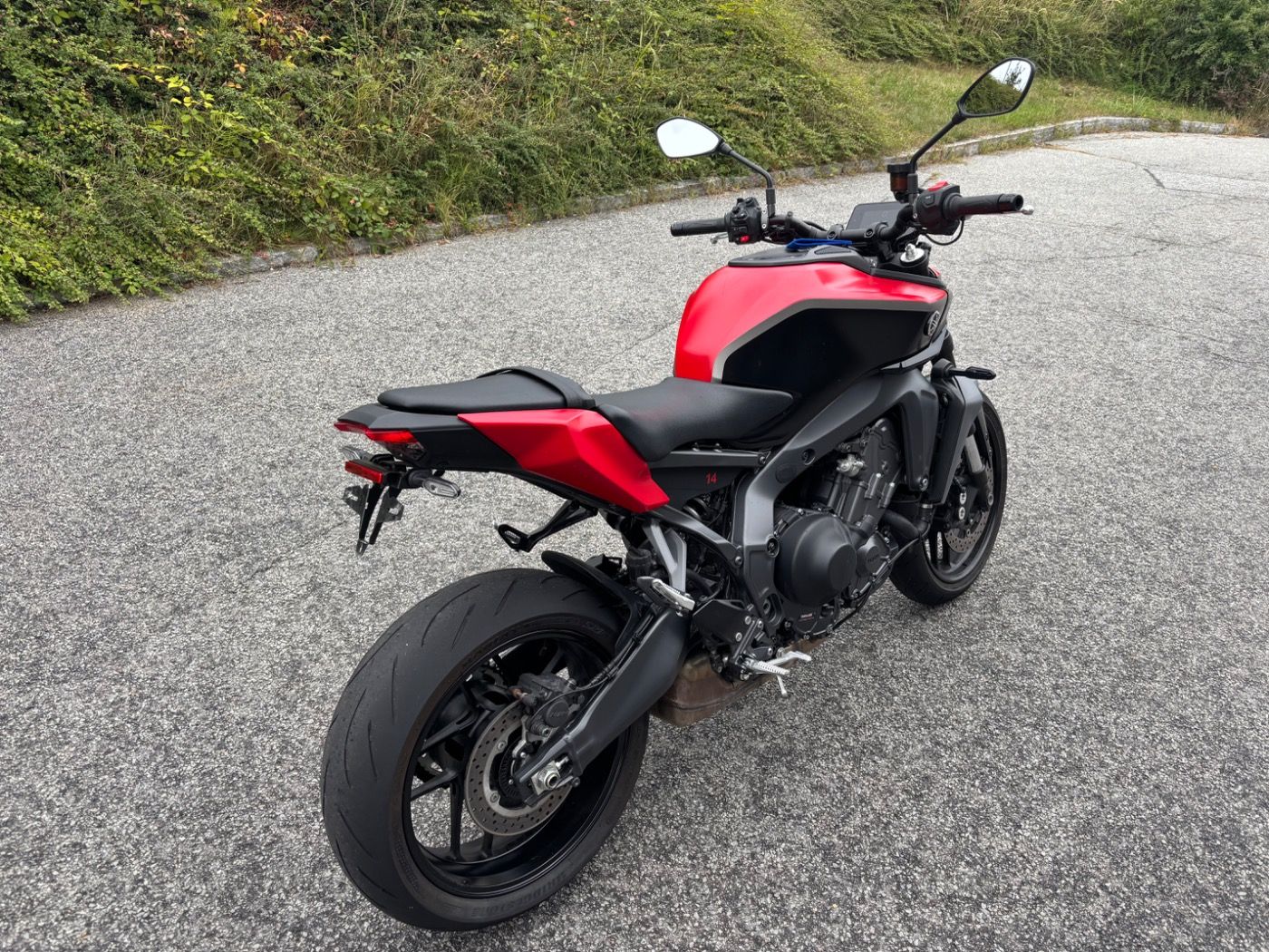 Fahrzeugabbildung Yamaha MT 09 ABS aus erster Hand