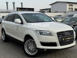 Audi Q7 3.0 TDI QUATTRO 1.HAND+NAVI+BI-XENON+AHK+PANO - gebrauchte Audi Q7 aus dem Jahr 2009