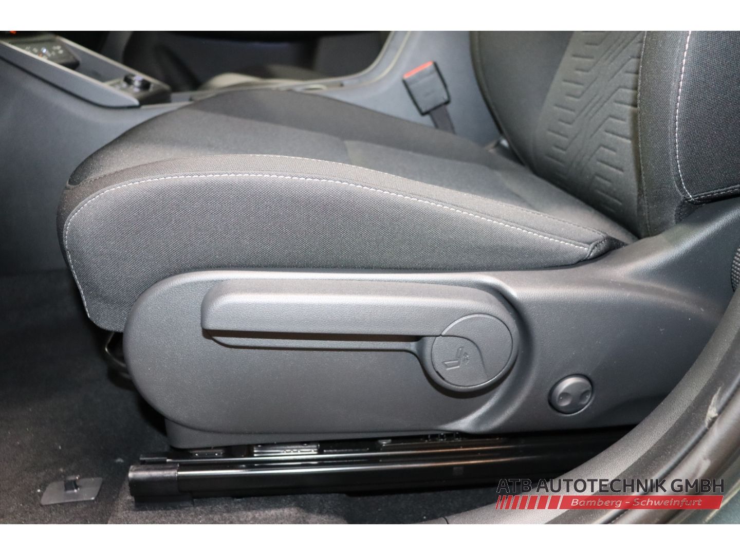 Fahrzeugabbildung Hyundai KONA EV 65kWh MY27 TREND Navi Digitales Cockpit