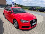 Audi A3 Sportback S line Sportpaket quattro Automatik - Audi A3: Rot, Leder