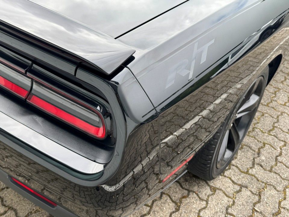 Fahrzeugabbildung Dodge Challenger RT 5.7 V8 HEMI 2018er USA Import