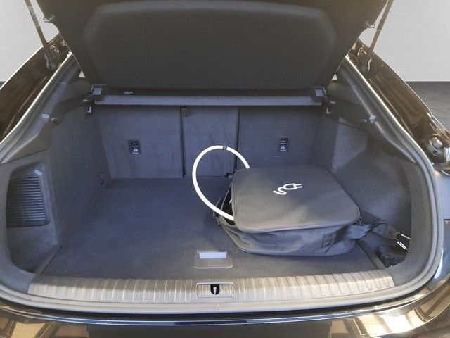 Fahrzeugabbildung Audi Q3 Sportback 45TFSIe Kamera Sportsitze 18" FSE