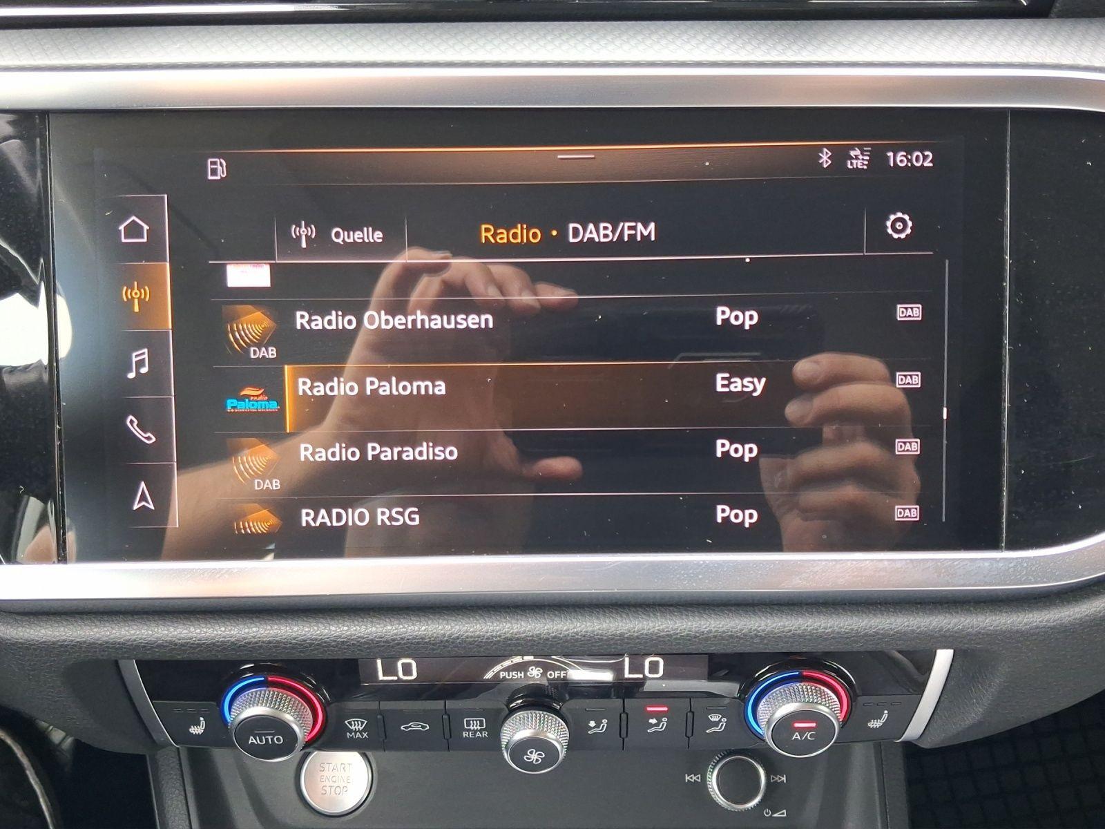 Audi Q3 45 TFSI Q AHK PANO MATRIX BuO NAVI+