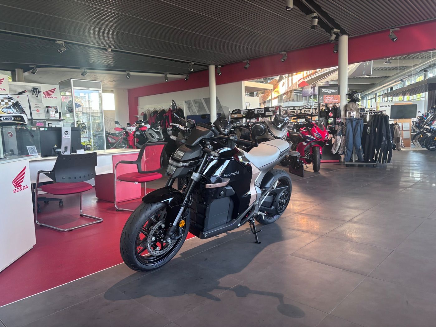 Fahrzeugabbildung Honda WN 7 Elektromotorrad sofort verfügbar