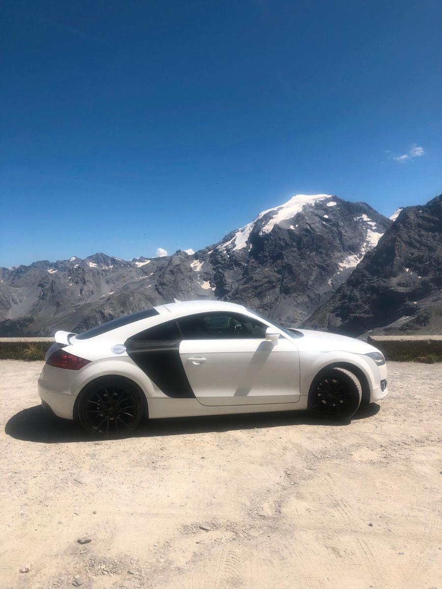 Audi TT Coupe 2.0 TFSI / Zahnriemen NEU / TÜV NEU
