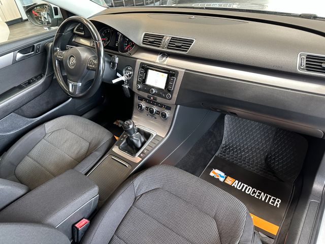MYAUTOCENTER – Gebraucht- und Jahreswagen mit Werkstattservice in Pfaffenhofen Volkswagen Passat *ACC*NAV*AHK*PDC*SitzHZ*2-ZONEN*TotWinkel