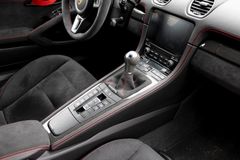PORSCHE 718 Boxster Spyder Kreide/Bose/Carbon