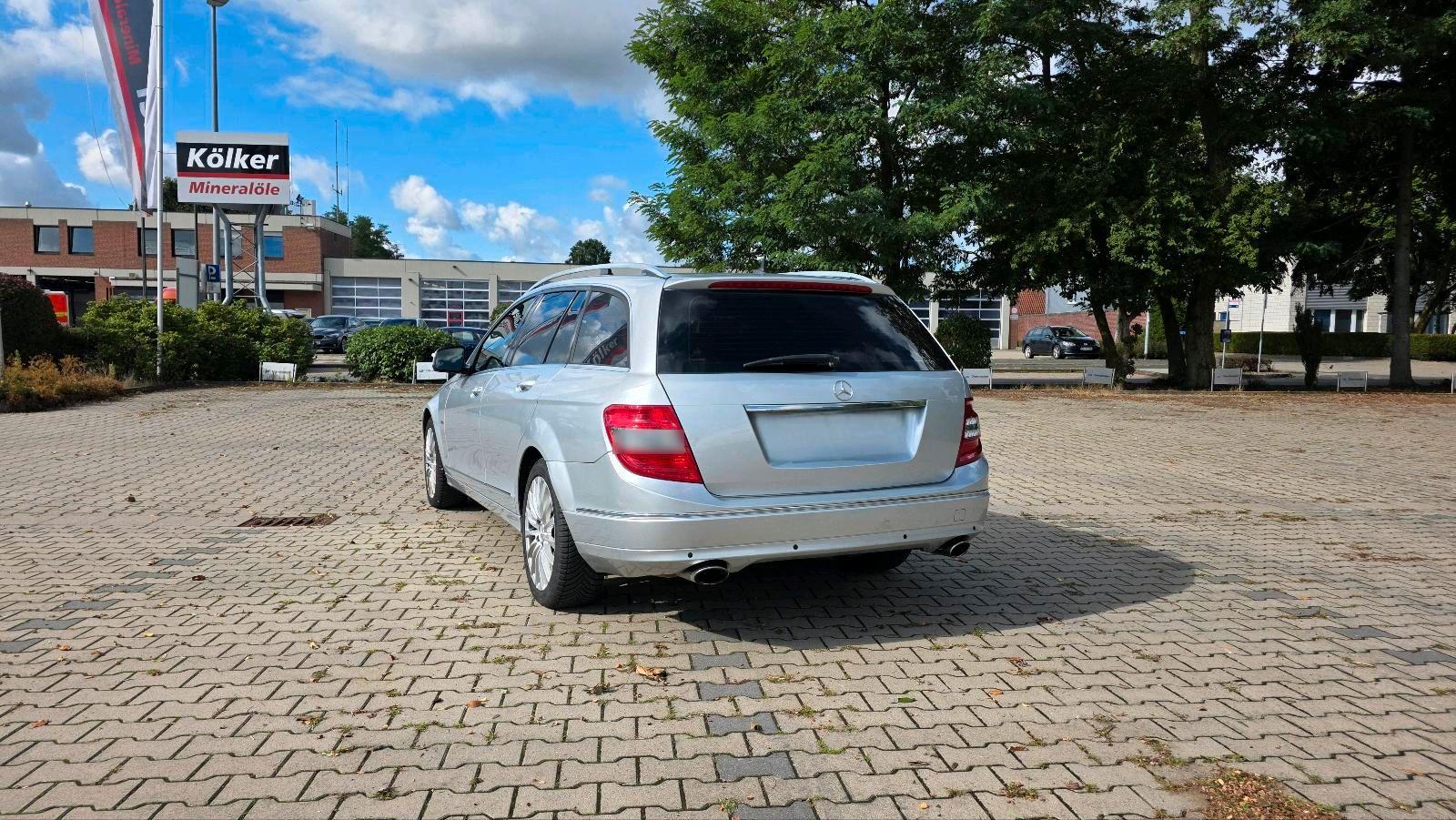 Mercedes-Benz C320 2008 — photo 6