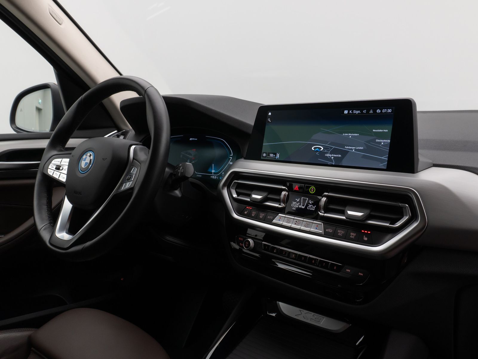 Fahrzeugabbildung BMW X3 xD30e Kamera HUD DAB AHK Sport Komfort Leder