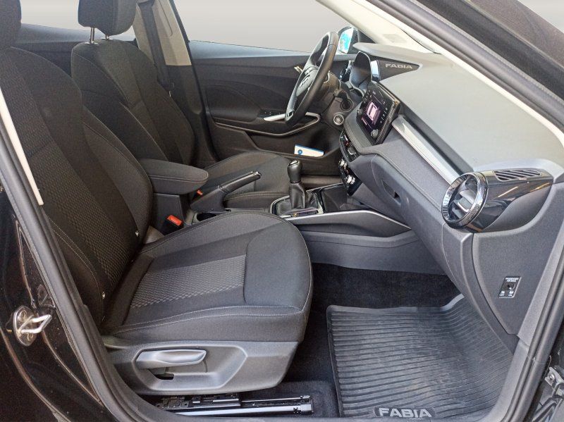 Fahrzeugabbildung SKODA Fabia 1.0 TSI Style OPF LED+PDC+SMART-LINK+WINTE