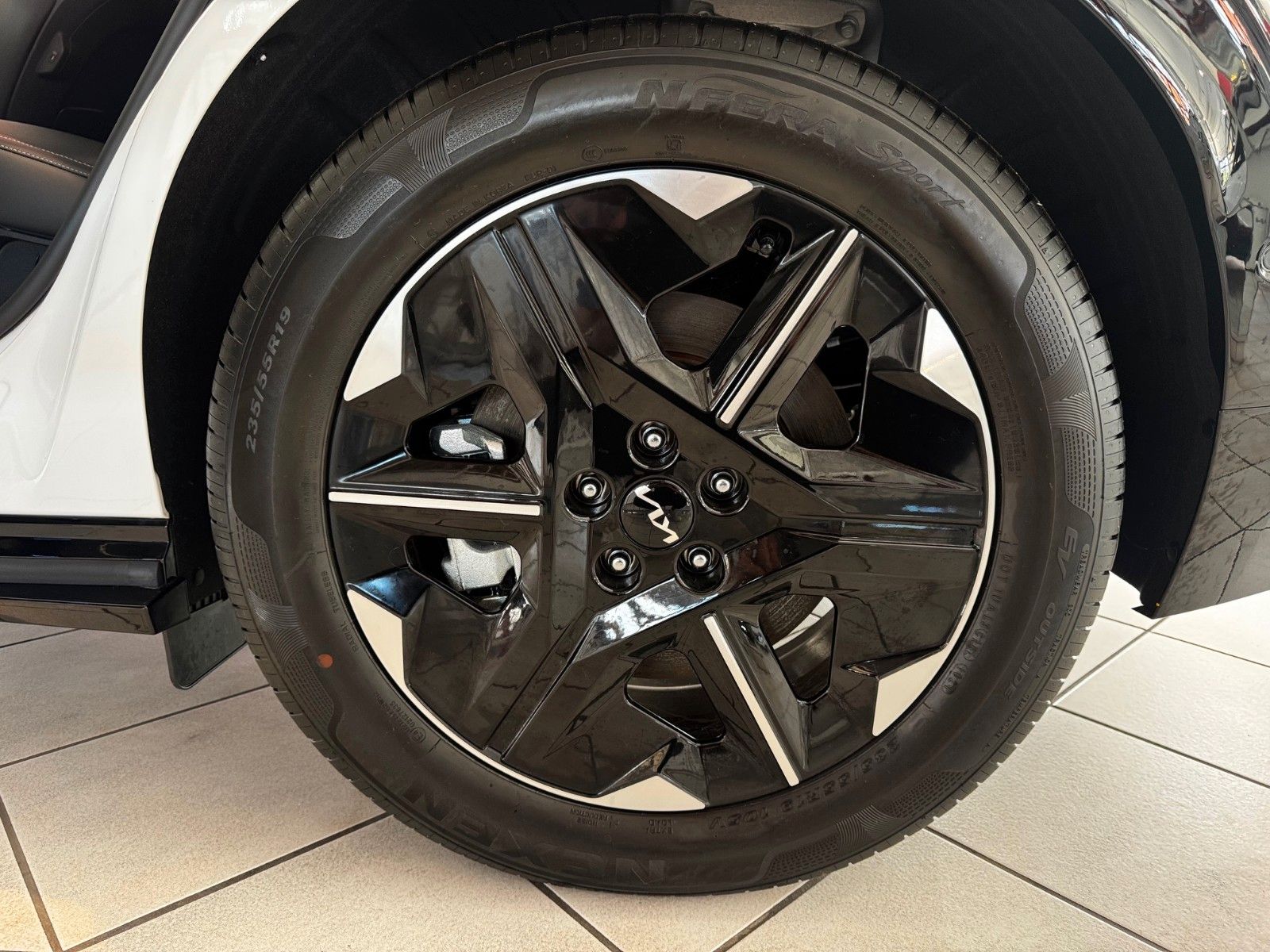 Fahrzeugabbildung Kia EV6 PE EARTH 84 RWD WP CO AS SD DR