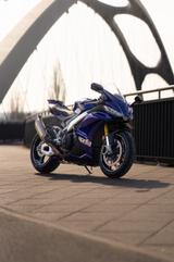 Aprilia RSV4 1100 - APRILIA RS 4